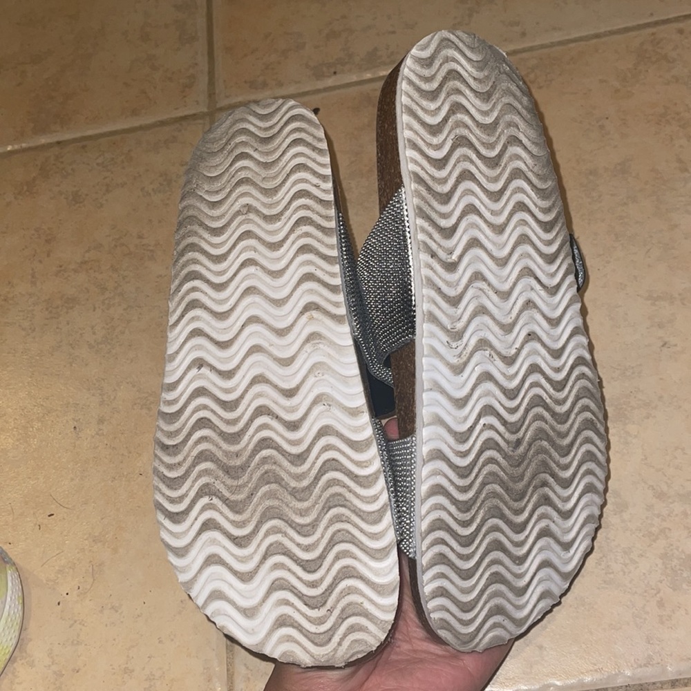 Slides - Picture 2 of 3